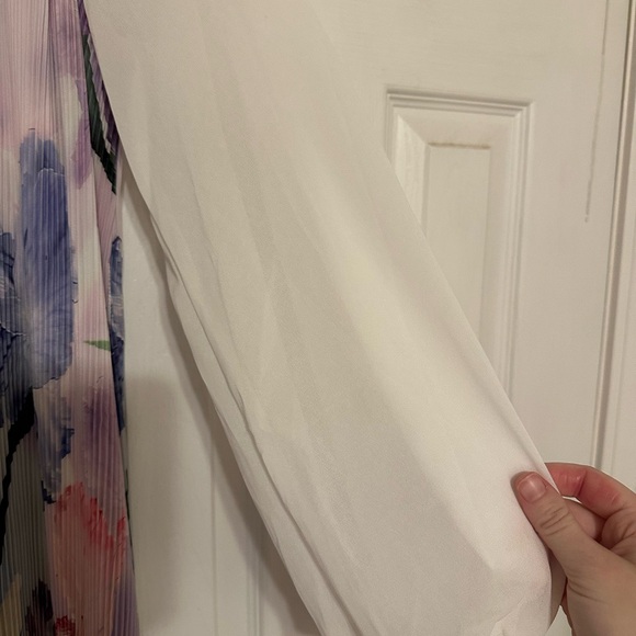 White and purple floral dress - Picture 3 of 7